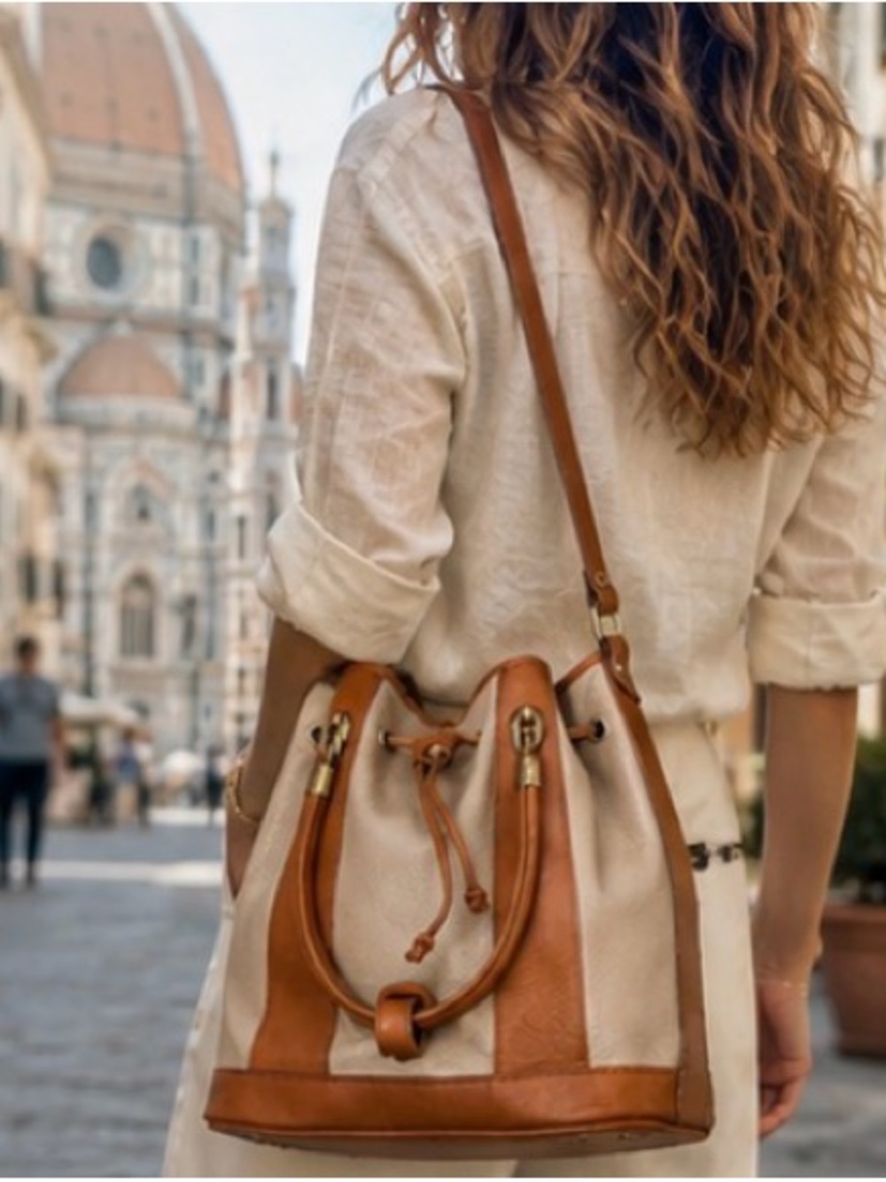 Valentina Carrano Leather Bucket Bag Drawstring Made in Italy